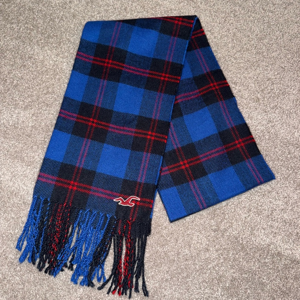 Hollister Blue and Black Checkered Scarf